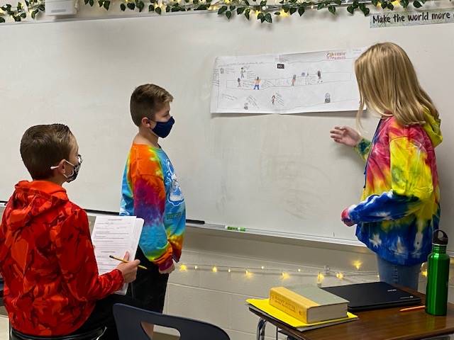 6th graders teaching 5th grade about cells 